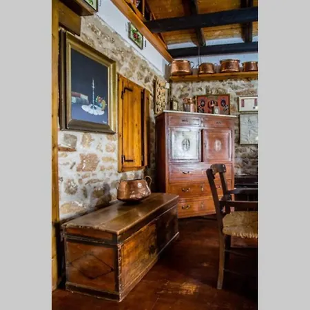 Pontinos Old House *