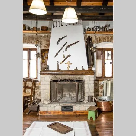 Pontinos Old House Míloi