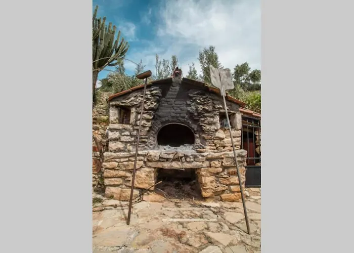 Villa Pontinos Old House