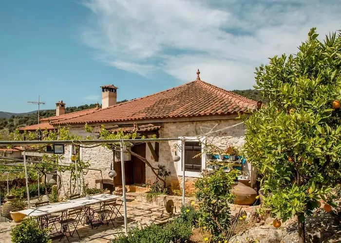 Pontinos Old House Villa