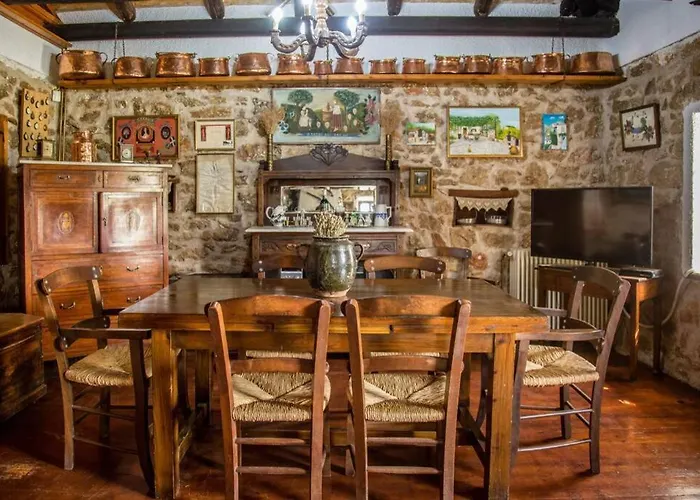 Pontinos Old House Míloi