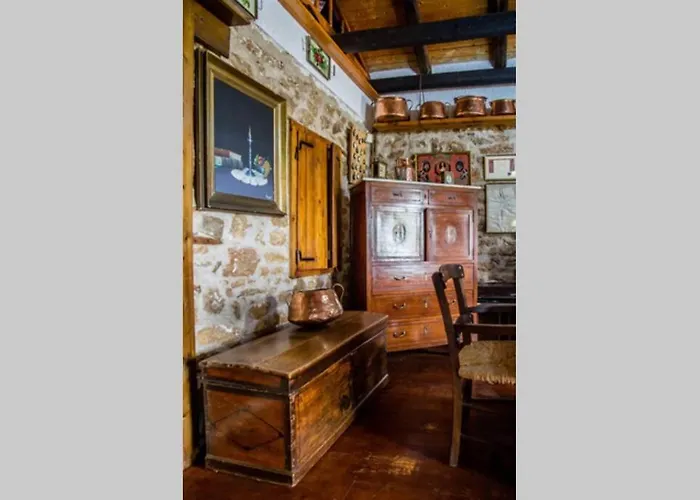 Pontinos Old House *