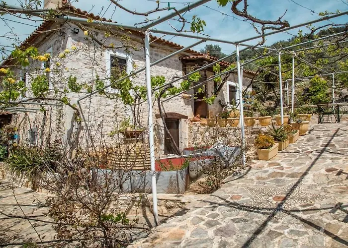 Pontinos Old House Villa Míloi